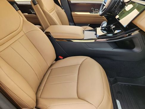 New 2026 Land Rover Range Rover Sport SE AWD/4WD image 9