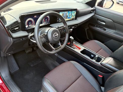 Certified 2026 Nissan Kicks SR w/ Cold Weather Package FWD image 16