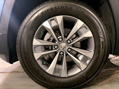 Used 2025 Chevrolet Equinox LT FWD image 9