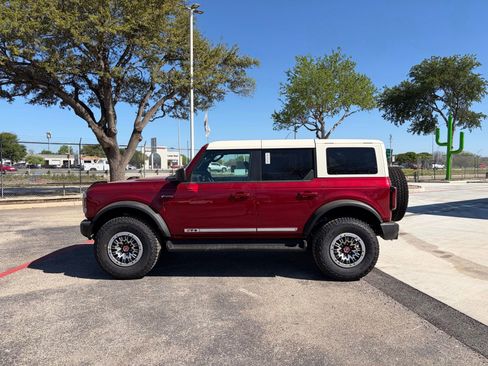 New 2026 Ford Bronco Outer Banks image 2