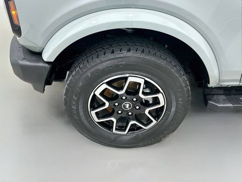 Used 2024 Ford Bronco Outer Banks AWD/4WD image 30