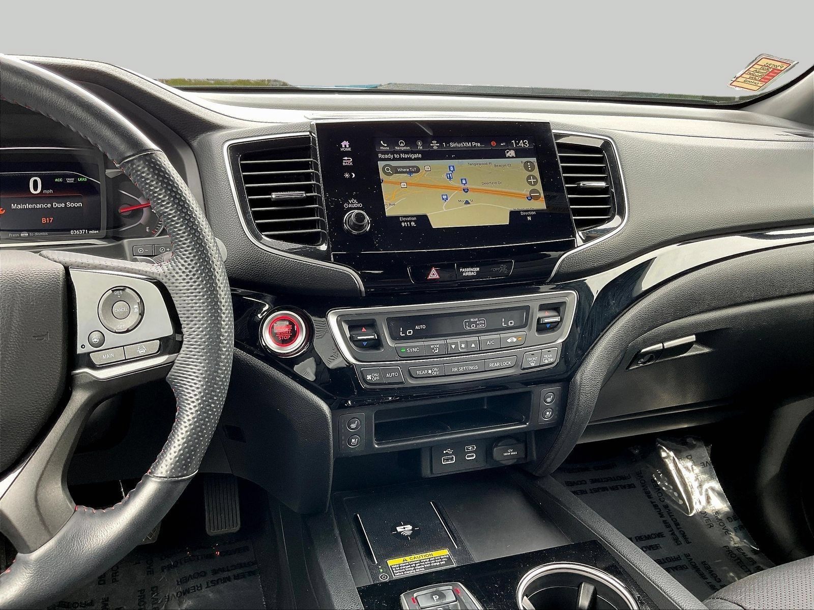 Used 2024 Honda Passport Black Edition image 12