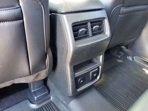 Used 2024 Ford Edge SEL w/ Convenience Package image 31