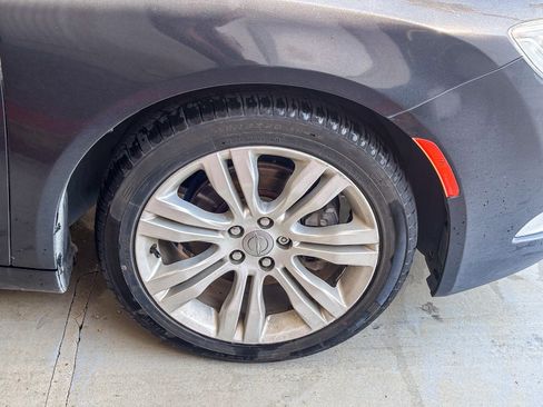 Used 2016 Chrysler 200 Limited w/ Anniversary Edition FWD image 11