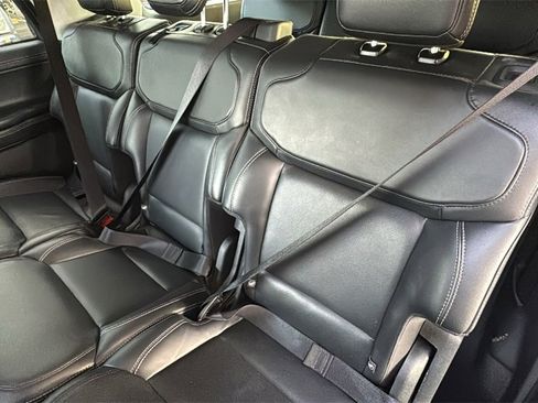 Certified 2025 Ford Expedition Max Platinum image 24