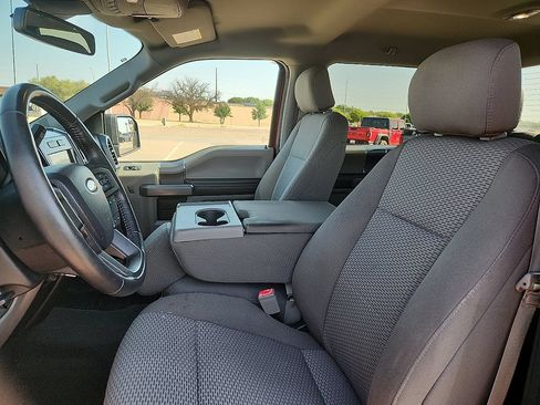 Used 2019 Ford F150 XLT w/ Equipment Group 302A Luxury AWD/4WD image 7