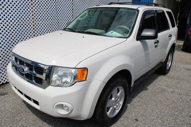 Used 2012 Ford Escape XLT FWD image 3