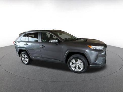 Used 2025 Toyota RAV4 XLE image 2