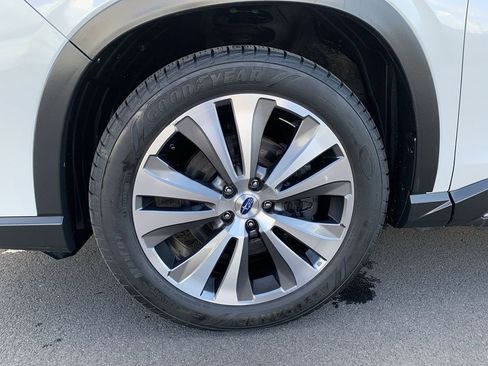 Used 2022 Subaru Ascent Limited image 11