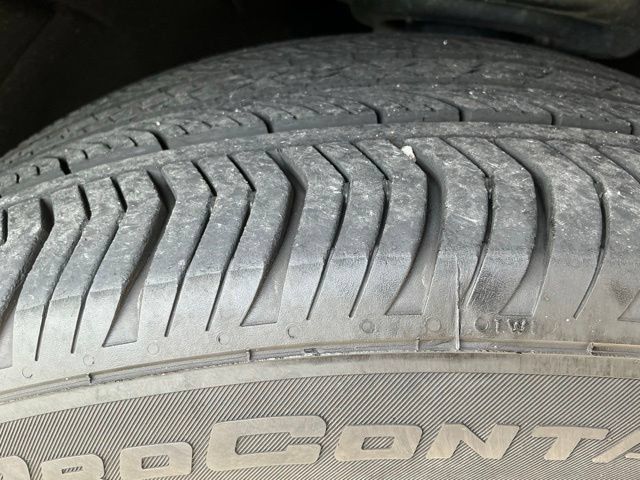 Used 2024 Buick Envision Sport Touring AWD/4WD image 12