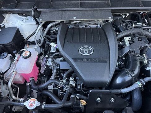 Used 2023 Toyota Highlander XLE image 38