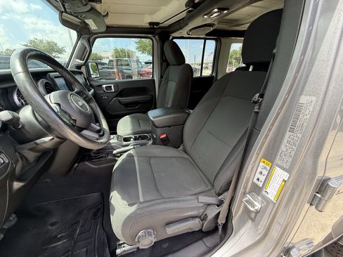 Used 2019 Jeep Wrangler Unlimited Sport S AWD/4WD image 26