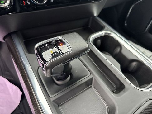 Certified 2022 Chevrolet Silverado 1500 LT Trail Boss image 6