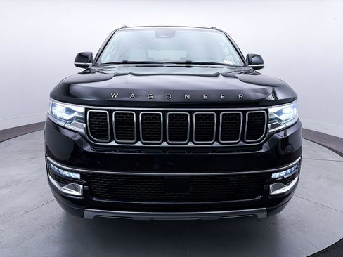 Used 2022 Jeep Wagoneer Series III w/ Premium Group I image 12