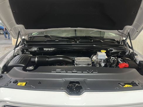 Used 2023 RAM 1500 Laramie AWD/4WD image 13