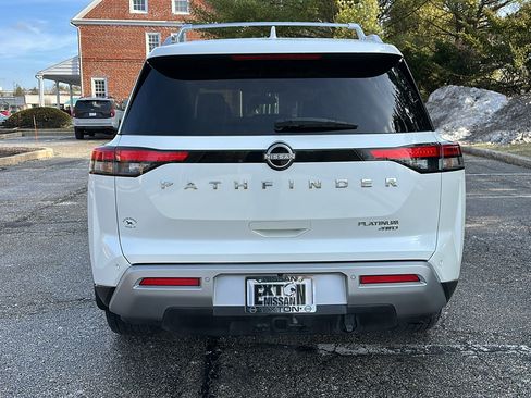 Certified 2022 Nissan Pathfinder Platinum w/ Cargo Package image 6