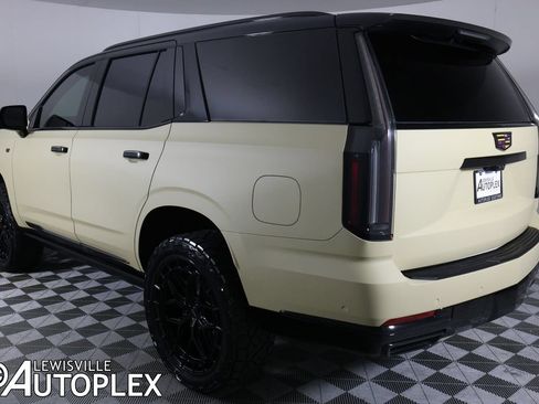Used 2025 Cadillac Escalade Sport w/ Touring Package AWD/4WD image 7
