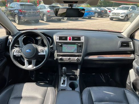 Used 2017 Subaru Outback 2.5i Limited AWD/4WD image 8