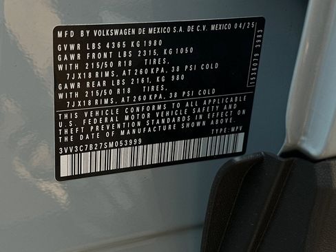 New 2025 Volkswagen Taos SE image 23