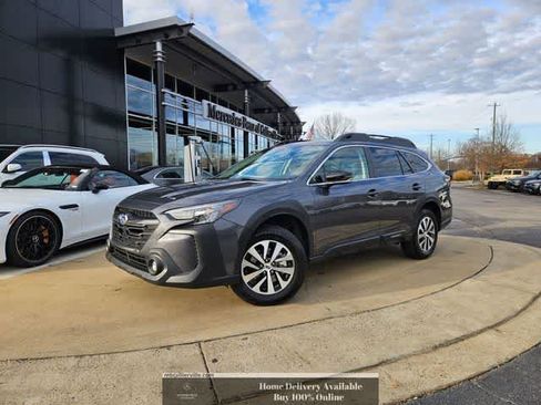 Used 2025 Subaru Outback Premium image 1