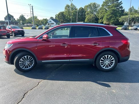 Used 2017 Lincoln MKX Select w/ Select Plus Package FWD image 4