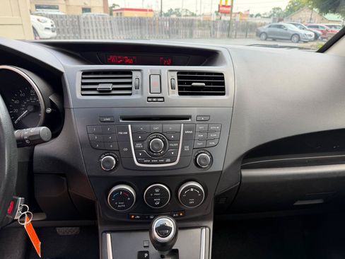 Used 2014 MAZDA MAZDA5 Grand Touring FWD image 19