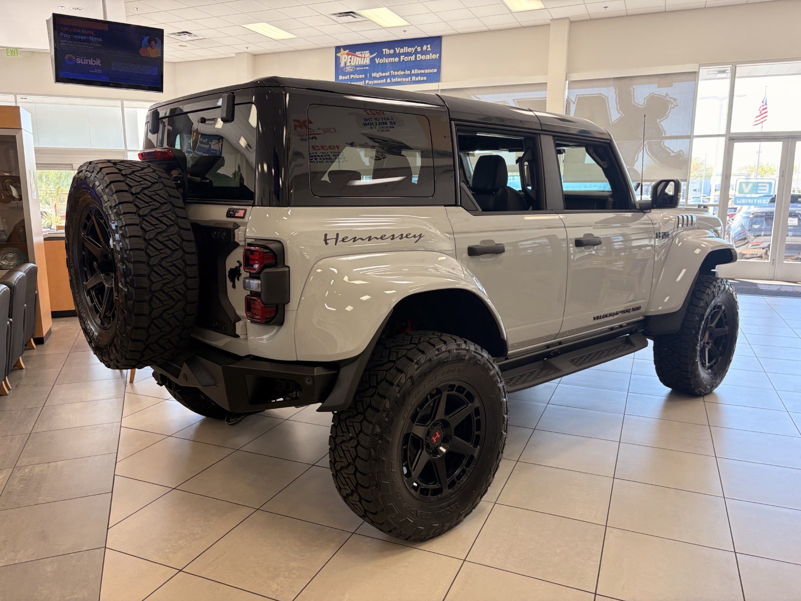 New 2026 Ford Bronco Raptor w/ Interior Carbon Fiber Pack AWD/4WD image 5