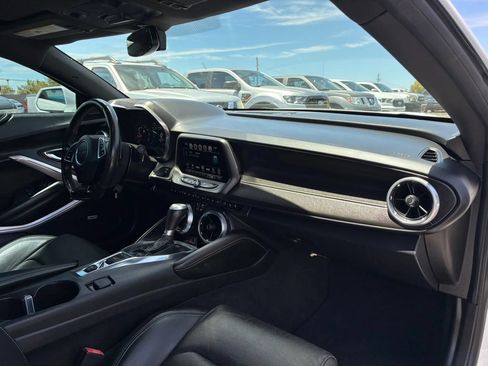 Used 2016 Chevrolet Camaro SS RWD image 22