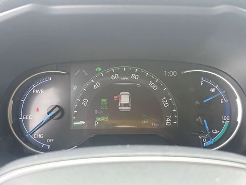 Certified 2025 Toyota RAV4 SE image 29