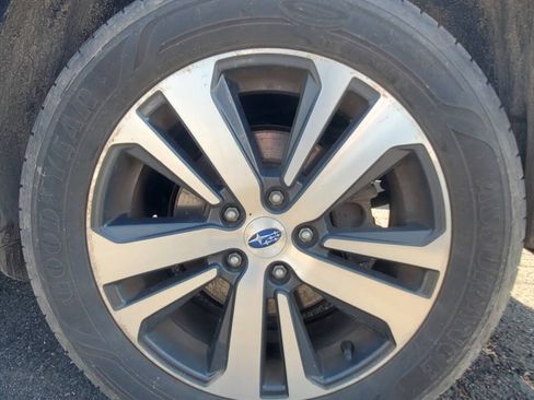 Used 2018 Subaru Outback 3.6R Limited AWD/4WD image 21