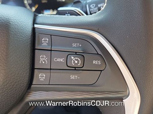 New 2026 Jeep Grand Cherokee Laredo RWD image 25