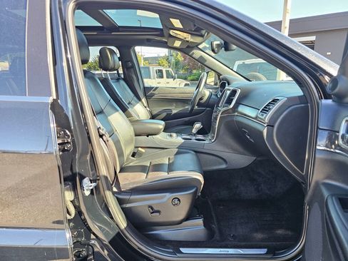 Used 2018 Jeep Grand Cherokee Limited w/ Luxury Group II image 10