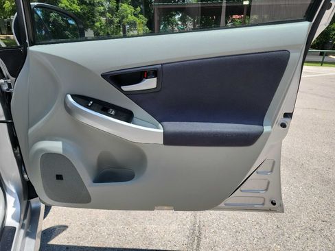Used 2010 Toyota Prius Three FWD image 25