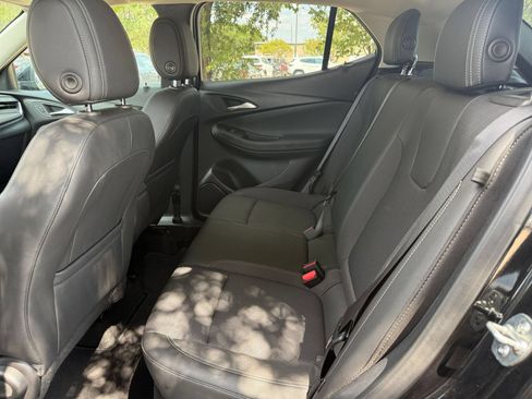Used 2025 Buick Encore GX Preferred FWD image 22