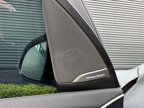 Used 2024 BMW X3 M40i w/ Premium Package image 21