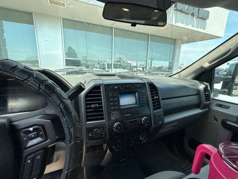 Used 2017 Ford F250 XL w/ Power Equipment Group AWD/4WD image 13