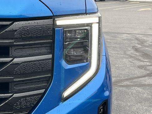 Used 2022 GMC Sierra 1500 Elevation image 11