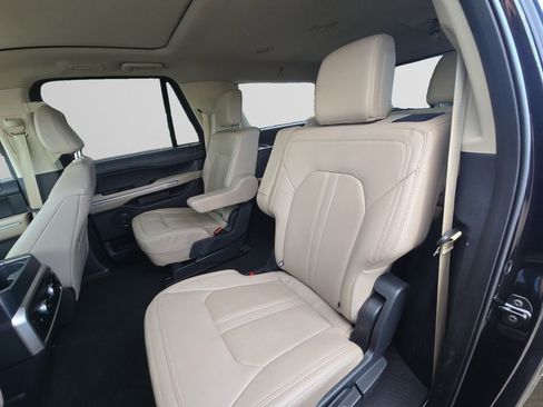 Used 2024 Ford Expedition Max Limited image 13