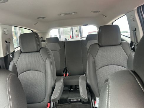 Used 2016 Chevrolet Traverse LT FWD image 22