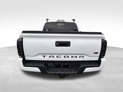 Used 2023 Toyota Tacoma TRD Sport AWD/4WD image 6