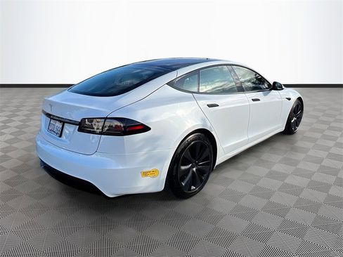 Used 2022 Tesla Model S image 7