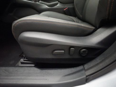 Certified 2025 Subaru Outback Wilderness AWD/4WD image 31