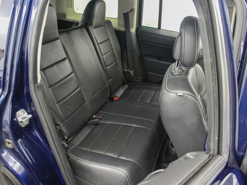Used 2017 Jeep Patriot High Altitude AWD/4WD image 25