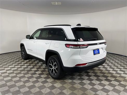 New 2025 Jeep Grand Cherokee Limited w/ Trailer Tow Package image 5