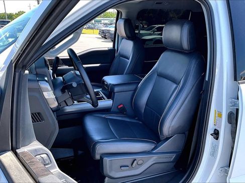 Used 2025 Ford F250 Lariat AWD/4WD image 24