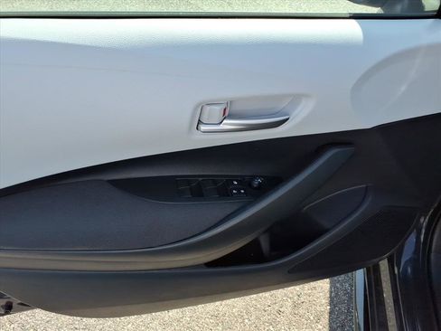 New 2026 Toyota Corolla SE FWD image 9