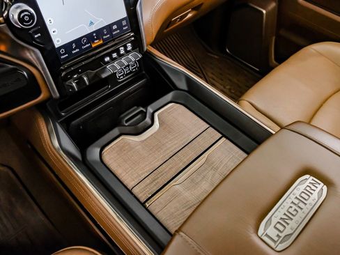 Used 2024 RAM 2500 Limited w/ Safety Group image 25