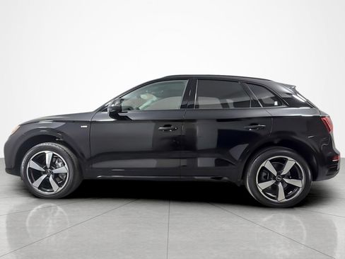 Used 2023 Audi Q5 2.0T Premium Plus w/ Premium Plus Package AWD/4WD image 2