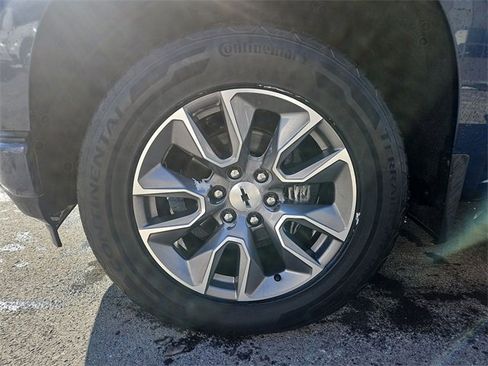 Used 2019 Chevrolet Silverado 1500 RST image 21