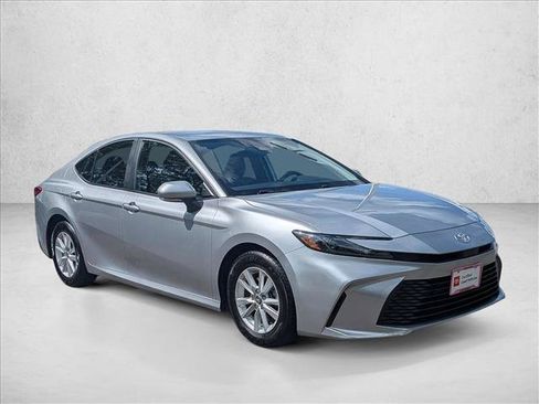 Certified 2025 Toyota Camry LE FWD image 3